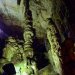Stalactites et stalagmites géants