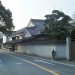 宇美町に到着。
萬代で有名な小林酒造さんの前です。
社員の方が通りを掃き掃除をされています。
