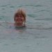 [EN] Danka enjoys the water.
[PL] Danka lubi pływać.