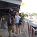 là aussi, aucun souci. Les bagages ont étés emmenés du bus au Cambodge par un chariot en Thaïlande, ils nous attendaient au soleil. Heureusement, les objets de valeurs étaient sur nous.