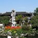 Le jardin Liu à Suzhou est classé comme un des quatre plus beaux de la Chine. Surnommé « jardin de la nonchalance », il date de la dynastie Ming (1593). Abandonné un temps, il est restauré et agrandit en 1876. Il se compose de quatre jardins et chacun d'entre eux à son propre caractère.