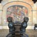 Lion 
Calibre de 8 liv. Sur la pièce un lion, les anses sont deux lions et le bouton de culasse représente une tête de lion ; dessous les armoiries de Genève. Fondue par Munch, à Genève en 1725. 
http://www.swissisland.ch/dreffet/vieux.html