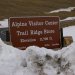 [EN]: Alpine Visitor Center and Trail Ridge Store at elevation 11,796 ft (3,595 m). Trail Ridge Road is the highest elevation road in the US. It opens on May 22, 2009 – the day we were there.
[PL]: Alpine Visitor Center and Trail Ridge Store (punkt informacyjny i sklep) położony na wysokości 3595 m (11796 stóp). Droga Trail Ridge jest najwyżej położoną drogą w Stanach Zjednoczonych. Jest zamknięta zima i przez większość wiosny. Została otwarta w dniu 22 maja 2009 roku, właśnie kiedy tam się wybraliśmy.